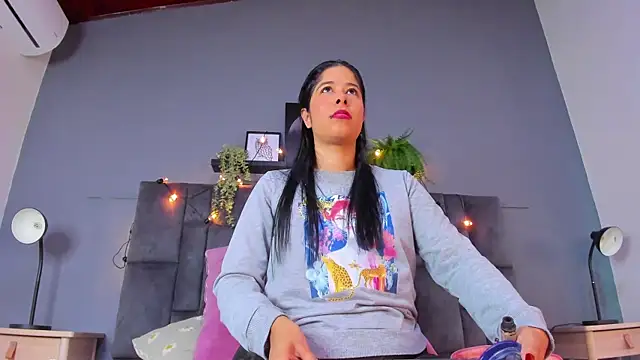 DulceAurora   online show from 04-26-26, 10:13