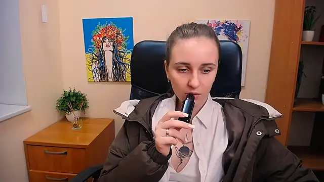 Snapshot of _Nicole_new chatting on 03-04-25, 01:38  Nicole new online show from 03-04-25, 01:38