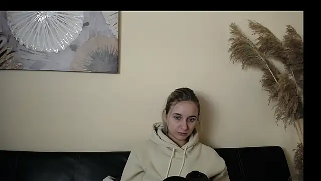 Snapshot of _Nicole_new chatting on 11-13-25, 12:59 Nicole new online show from 11-13-25, 12:59