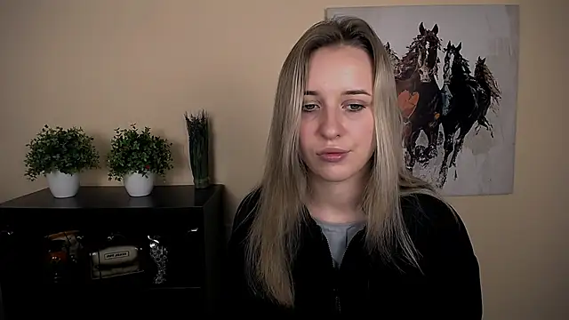  Nicole new online show from 02-10-26, 11:25