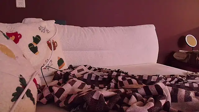 Nina24 online show from 09-14-25, 07:57