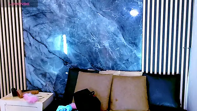 Isalombardi online show from 09-20-25, 02:45