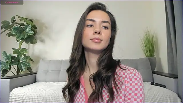 Snapshot of NicoleLuv chatting on 02-02-25, 07:14 NicoleLuv online show from 02-02-25, 07:14