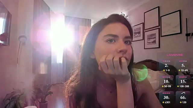 Snapshot of NicoleLuv chatting on 05-19-26, 05:08 NicoleLuv online show from 05-19-26, 05:08