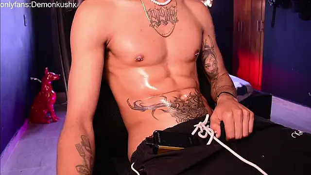 Snapshot of DemonKush-- chatting on 02-11-26, 06:02 DemonKush-- online show from 02-11-26, 06:02