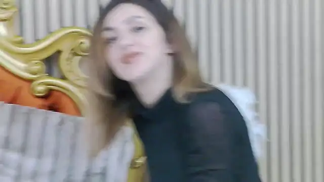 Snapshot of EmaSkyes chatting on 03-11-25, 09:56 EmaSkyes online show from 03-11-25, 09:56