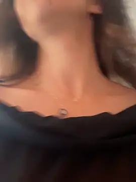 Snapshot of EmaSkyes chatting on 09-24-25, 05:44 EmaSkyes online show from 09-24-25, 05:44