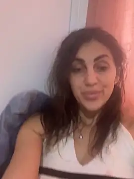 Snapshot of EmaSkyes chatting on 10-08-25, 11:19 EmaSkyes online show from 10-08-25, 11:19