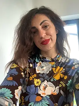 Snapshot of EmaSkyes chatting on 10-14-25, 06:47 EmaSkyes online show from 10-14-25, 06:47