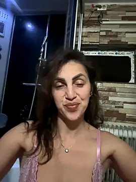 Snapshot of EmaSkyes chatting on 10-19-25, 05:57 EmaSkyes online show from 10-19-25, 05:57