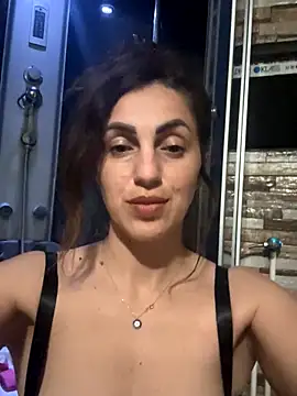 Snapshot of EmaSkyes chatting on 11-07-25, 07:25 EmaSkyes online show from 11-07-25, 07:25