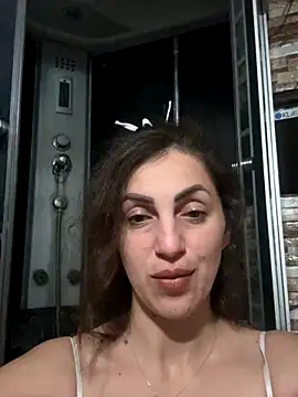 Snapshot of EmaSkyes chatting on 11-17-25, 07:30 EmaSkyes online show from 11-17-25, 07:30