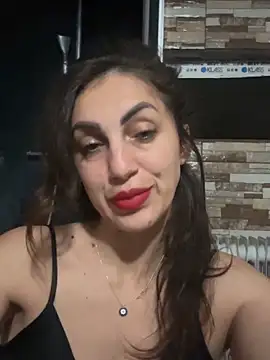 Snapshot of EmaSkyes chatting on 11-23-25, 07:24 EmaSkyes online show from 11-23-25, 07:24