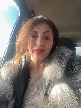 Snapshot of EmaSkyes chatting on 11-24-25, 09:20 EmaSkyes online show from 11-24-25, 09:20