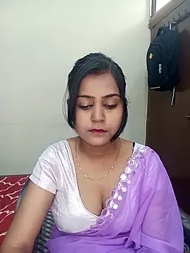 Snapshot of Miss-Riyasingh chatting on 04-04-26, 05:38 Miss-Riyasingh online show from 04-04-26, 05:38