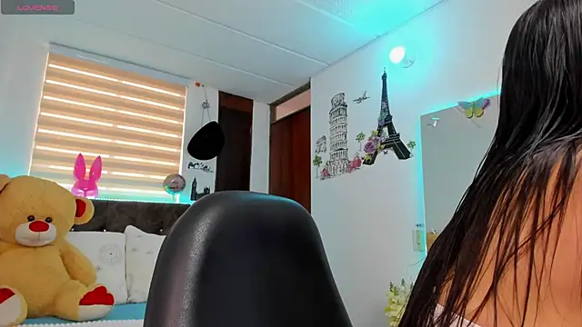 Luxxur69 online show from 04-17-26, 05:05