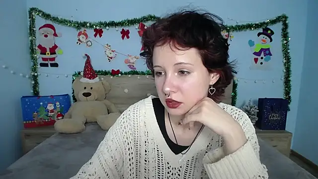 Snapshot of SibbyNifsa chatting on 12-25-24, 07:14 SibbyNifsa online show from 12-25-24, 07:14