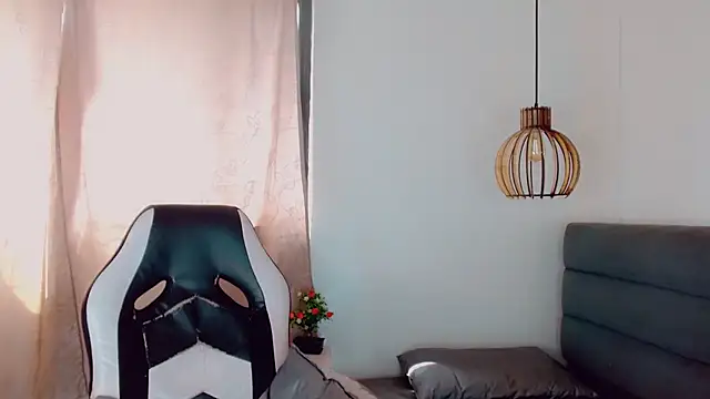 Oriana braom online show from 02-04-25, 07:33