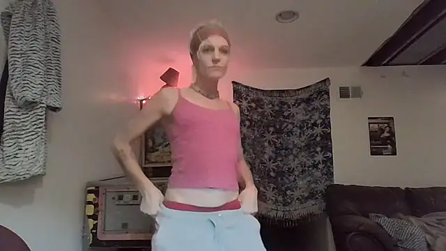 Snapshot of AddieAssets chatting on 12-04-24, 04:10 AddieAssets online show from 12-04-24, 04:10