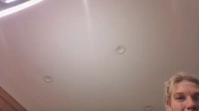 Snapshot of AddieAssets chatting on 12-19-24, 08:02 AddieAssets online show from 12-19-24, 08:02