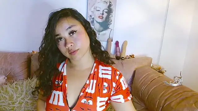 hinataleecs online show from 12-27-24, 11:42