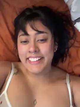 Snapshot of pawmistry chatting on 12-04-25, 07:11 pawmistry online show from 12-04-25, 07:11