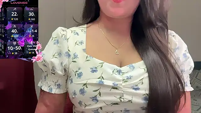 Snapshot of nandini_7 chatting on 11-08-25, 05:45 nandini 7 online show from 11-08-25, 05:45