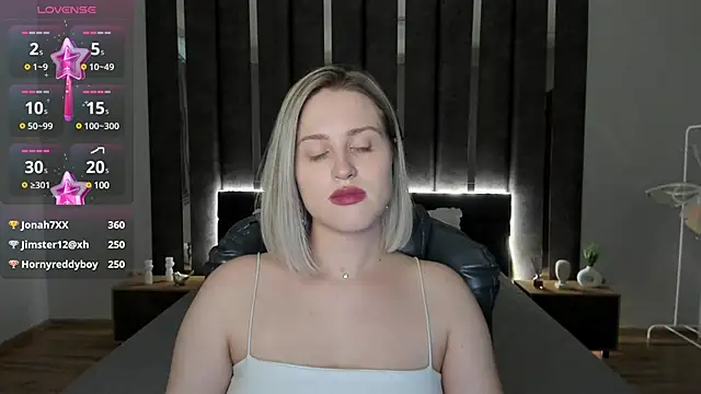 Snapshot of _Sarah_Soul_ chatting on 01-21-25, 07:04  Sarah Soul  online show from 01-21-25, 07:04