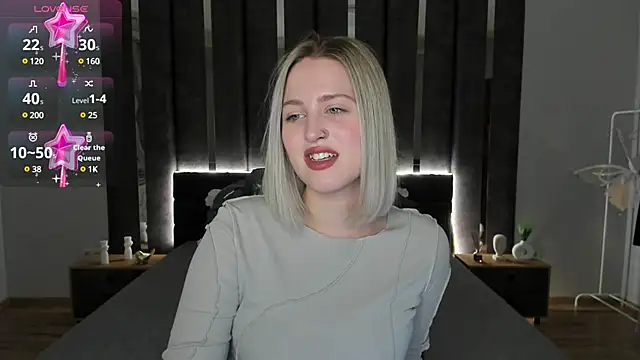 Snapshot of _Sarah_Soul_ chatting on 01-24-25, 12:42  Sarah Soul  online show from 01-24-25, 12:42