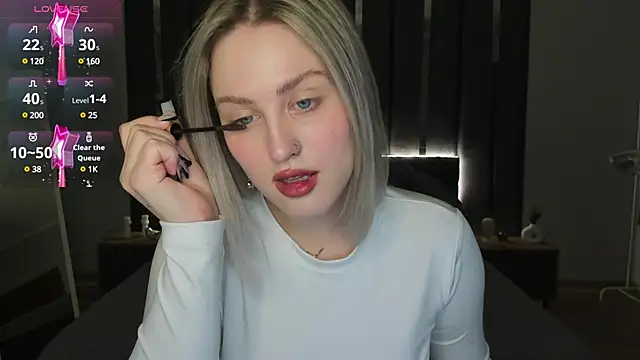 Snapshot of _Sarah_Soul_ chatting on 02-04-25, 01:02  Sarah Soul  online show from 02-04-25, 01:02