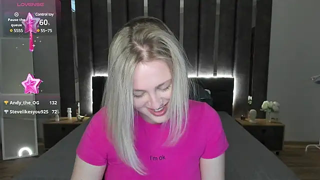 Snapshot of _Sarah_Soul_ chatting on 02-09-25, 03:43  Sarah Soul  online show from 02-09-25, 03:43