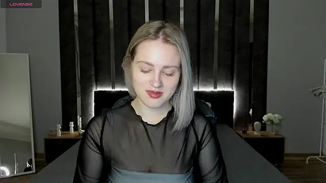Snapshot of _Sarah_Soul_ chatting on 02-13-25, 12:57  Sarah Soul  online show from 02-13-25, 12:57