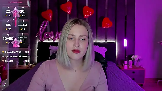 Snapshot of _Sarah_Soul_ chatting on 02-15-25, 03:52  Sarah Soul  online show from 02-15-25, 03:52