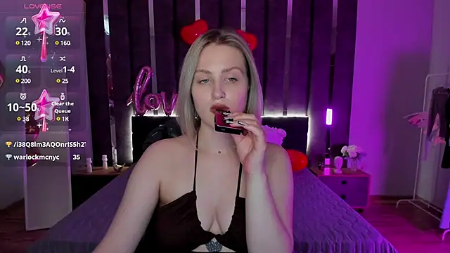 Snapshot of _Sarah_Soul_ chatting on 02-16-25, 07:04  Sarah Soul  online show from 02-16-25, 07:04