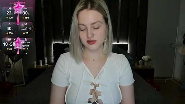 Snapshot of _Sarah_Soul_ chatting on 02-20-25, 12:41  Sarah Soul  online show from 02-20-25, 12:41
