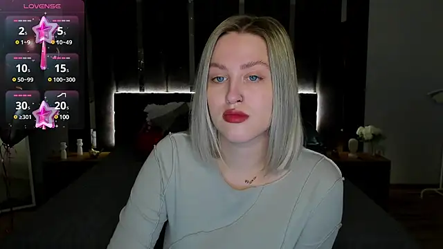 Snapshot of _Sarah_Soul_ chatting on 02-22-25, 12:38  Sarah Soul  online show from 02-22-25, 12:38