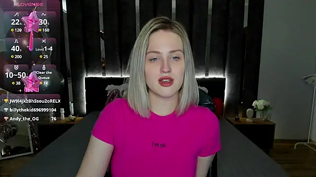 Snapshot of _Sarah_Soul_ chatting on 02-25-25, 04:24  Sarah Soul  online show from 02-25-25, 04:24