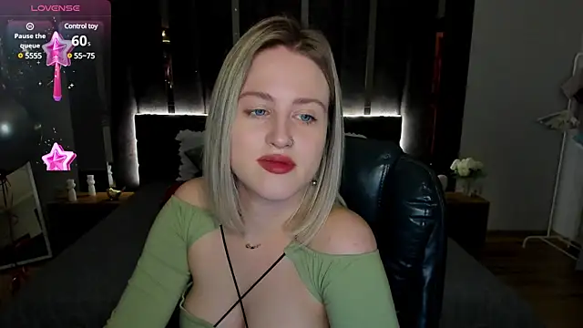 Snapshot of _Sarah_Soul_ chatting on 02-27-25, 12:54  Sarah Soul  online show from 02-27-25, 12:54