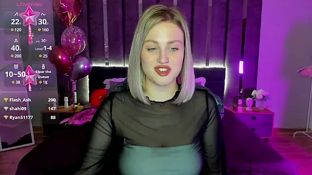 Snapshot of _Sarah_Soul_ chatting on 03-05-25, 03:51  Sarah Soul  online show from 03-05-25, 03:51