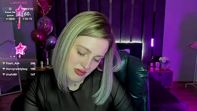 Snapshot of _Sarah_Soul_ chatting on 03-05-25, 06:54  Sarah Soul  online show from 03-05-25, 06:54