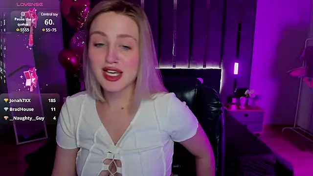 Snapshot of _Sarah_Soul_ chatting on 03-06-25, 03:57  Sarah Soul  online show from 03-06-25, 03:57