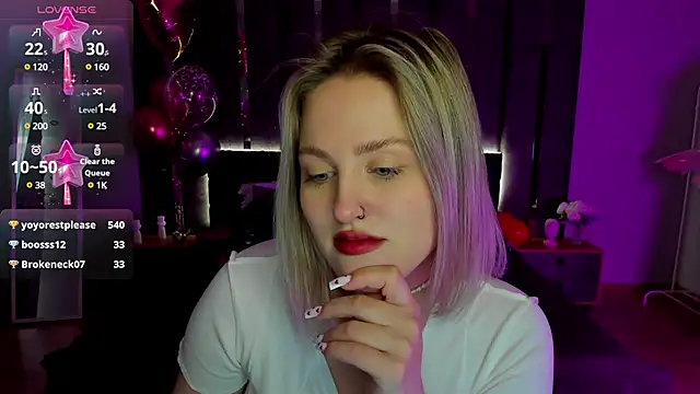 Snapshot of _Sarah_Soul_ chatting on 03-08-25, 04:01  Sarah Soul  online show from 03-08-25, 04:01