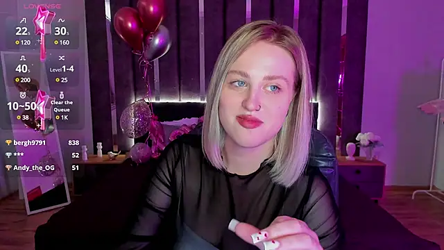 Snapshot of _Sarah_Soul_ chatting on 03-12-25, 07:13  Sarah Soul  online show from 03-12-25, 07:13