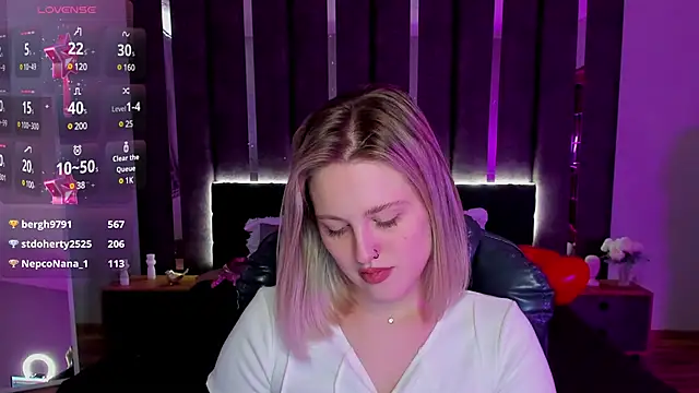 Snapshot of _Sarah_Soul_ chatting on 03-15-25, 06:58  Sarah Soul  online show from 03-15-25, 06:58