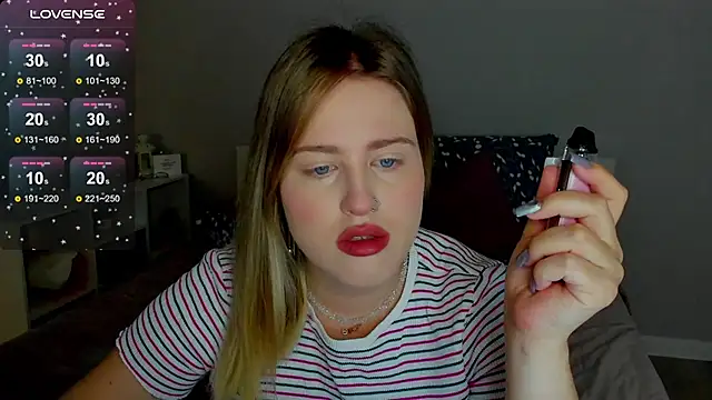 Snapshot of _Sarah_Soul_ chatting on 09-16-25, 12:11  Sarah Soul  online show from 09-16-25, 12:11