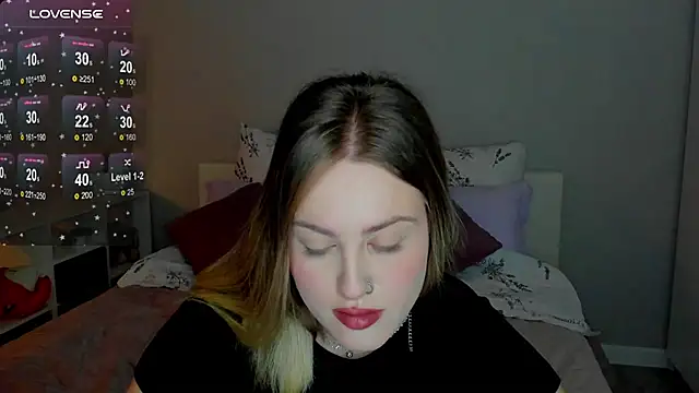 Snapshot of _Sarah_Soul_ chatting on 10-01-25, 12:05  Sarah Soul  online show from 10-01-25, 12:05
