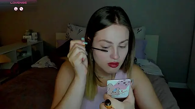Snapshot of _Sarah_Soul_ chatting on 10-06-25, 12:08  Sarah Soul  online show from 10-06-25, 12:08