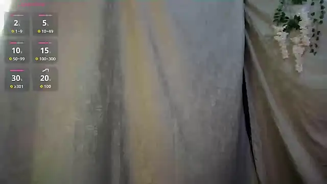 Snapshot of Lesly_Parkeer chatting on 10-07-25, 04:37 Lesly Parkeer online show from 10-07-25, 04:37