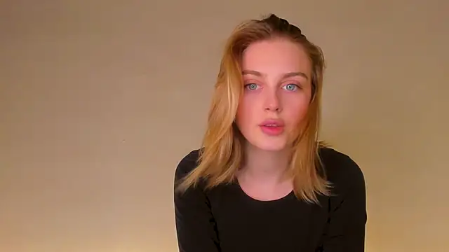 Snapshot of pretty_girlnextdoor chatting on 11-17-25, 05:08 pretty girlnextdoor online show from 11-17-25, 05:08