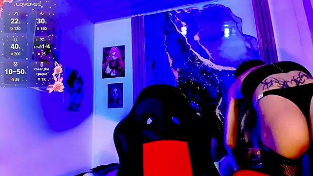 Elissa taylor  online show from 12-16-25, 07:41